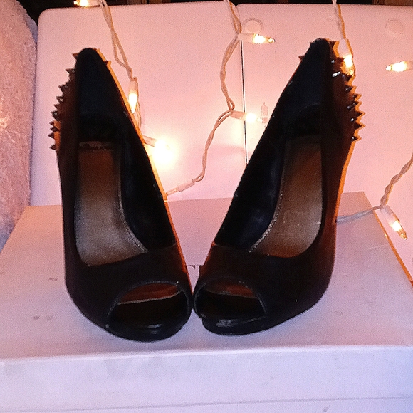 Naughty Spike, Black Leather, "Fergalicious" 3.5in High Heels.Size 8.5 M. - Picture 3 of 11